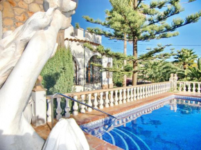 Villa Leones - privacy - by Holiday Rentals Villamar